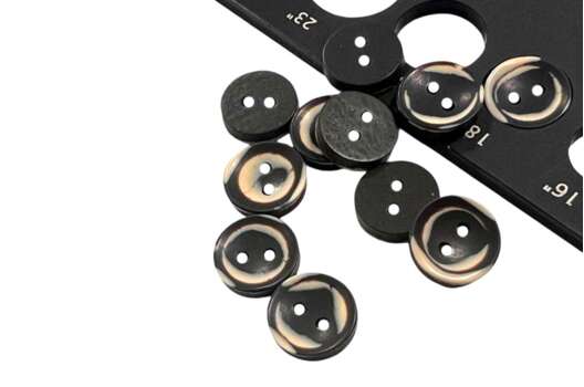 Пуговица пластик 44200, 2 прокола, молочно-шоколадная, 11 мм, Турция