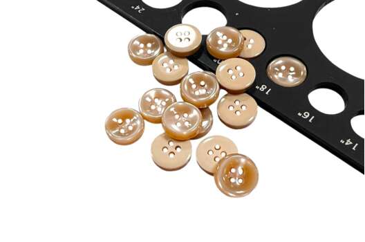 Пуговица пластиковая 44800 глянец, 4 прокола, бежевая, 11 мм, Турция
