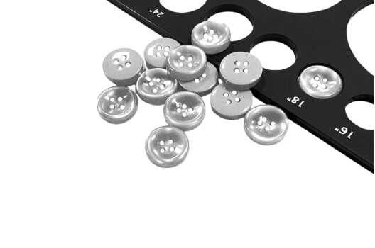 Пуговица пластиковая 44800 глянец, 4 прокола, светло-серая, 11 мм, Турция