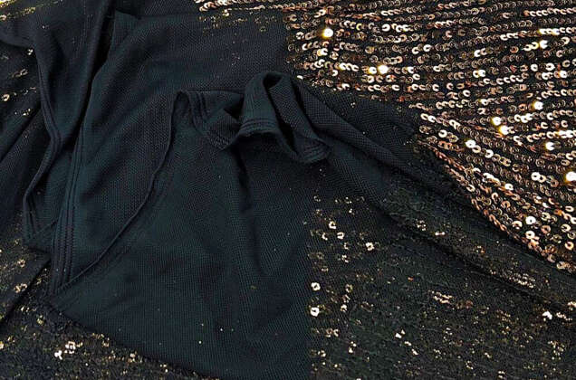 Пайетки на сетке-полосы 2 мм, золото на черном, 135 см 3