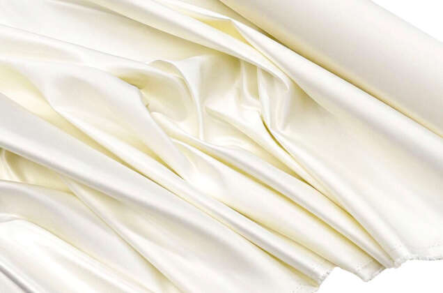 Свадебный сатин (прокатный атлас), молоко, Китай