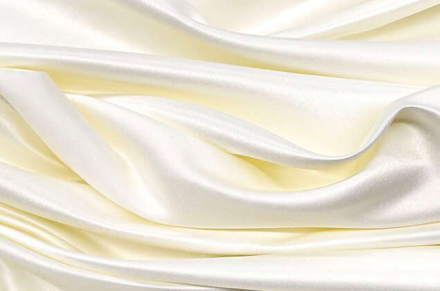 Свадебный сатин (прокатный атлас), молоко, Китай 2