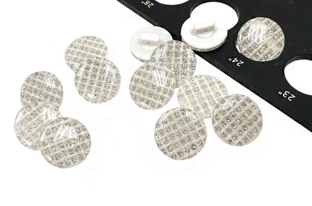 Пуговица пластик на ножке CB3320, белая, 15 мм