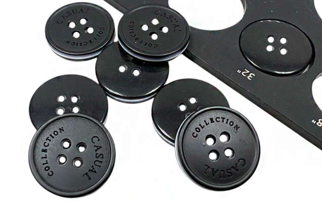 Пуговица пластик CB3679, 4 прокола, черная, 20 мм