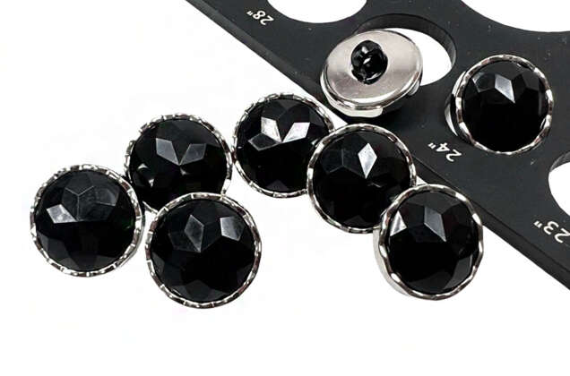 Пуговица пластиковая на ножке RBZ-52, черная с серебром, 15 мм