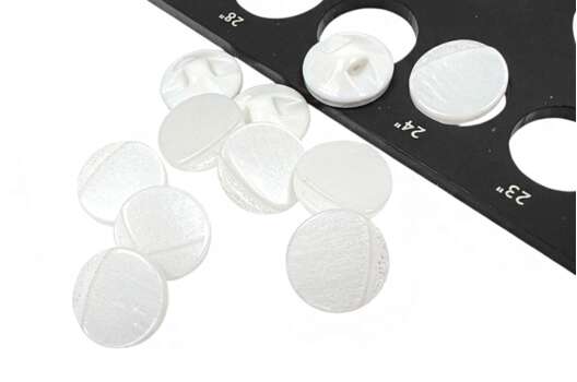 Пуговица пластиковая CB3638, туннельная, белая, 15 мм