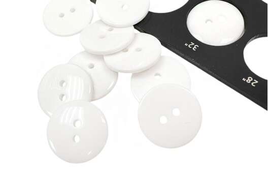 Пуговица пластик CXK-22, 2 прокола, глянцевая белая, 20 мм