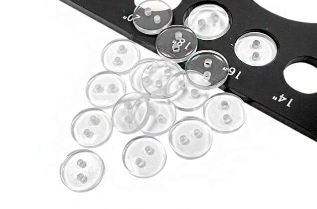 Пуговица пластик CXK-22, 2 прокола, прозрачная, 10 мм