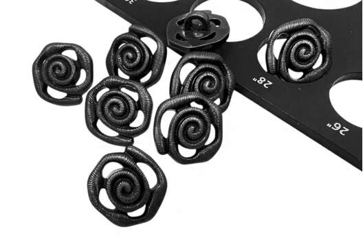 Пуговица пластиковая на ножке LA1707, черная, 18 мм