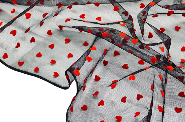 Сетка черная с красными сердечками 3