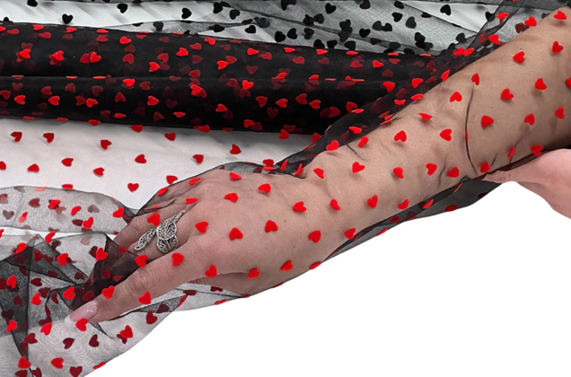 Сетка черная с красными сердечками 6