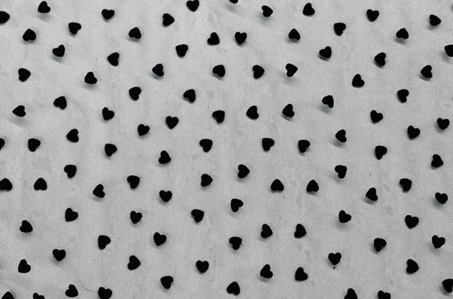 Сетка черная с черными сердечками 1