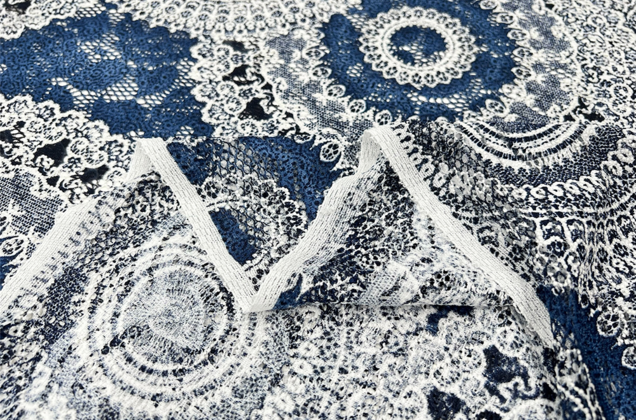 Кружевное полотно темно-синее с белым, Ажурные круги 3
