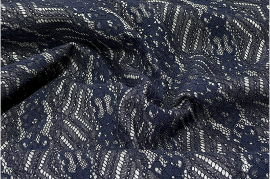 Кружево на атласе, темно-синего цвета