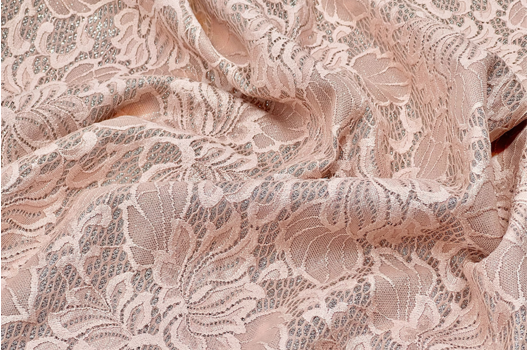 Кружево на атласе, пудровое