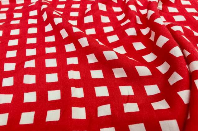 Штапель, Белые квадраты 1 см на красном 2