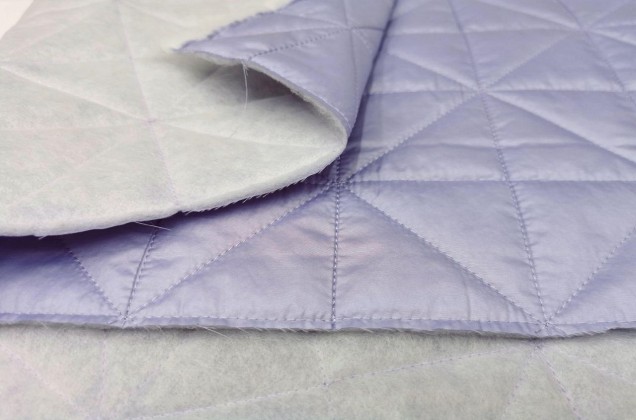 Курточная ткань на синтепоне треугольники, сиреневый цвет 2
