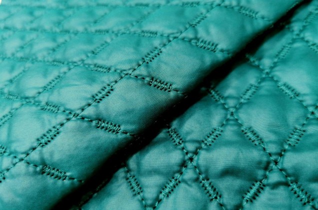 Курточная ткань на синтепоне, бриллиантово-зеленый (ОСТАТОК) 2