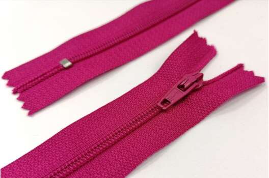 Молния брючная, 18 см, цвет 146 (малина)