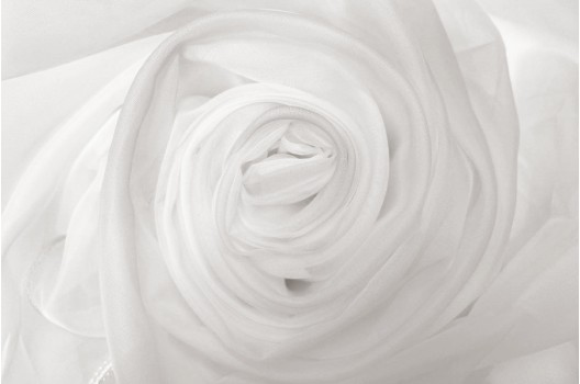 Вуаль белого цвета с утяжелителем, 300 см, Китай