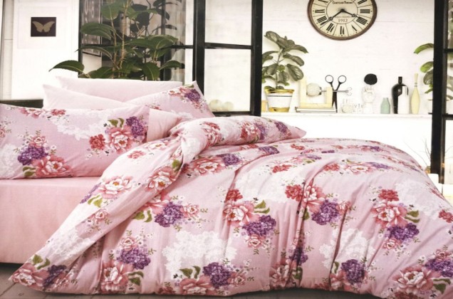 Постельное белье 2-спальное, Комплект в цветочные узоры на нежно-розовом 1
