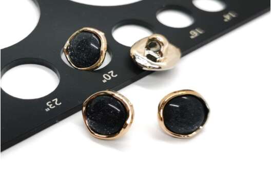 Пуговица пластиковая на ножке, 12.5 мм, К-04