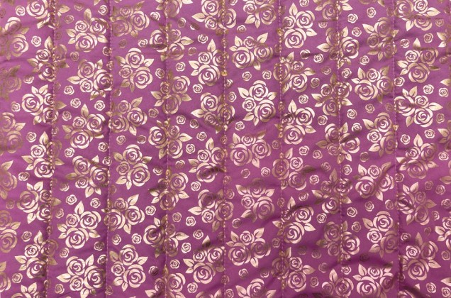 Курточная ткань на синтепоне, золотые розочки на лиловом