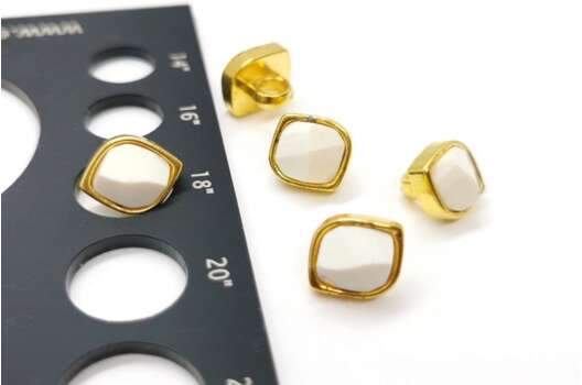 Пуговица пластиковая на ножке, 11.5 мм, К-30