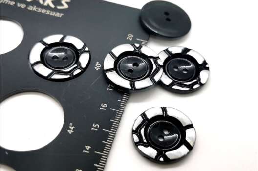 Пуговица пластиковая на два прокола, 25 мм, К-33