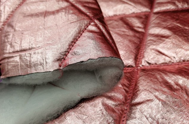 Курточная ткань на синтепоне, розово-персиковые ромбы 1