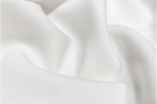 Костюмная ткань Барби, белая